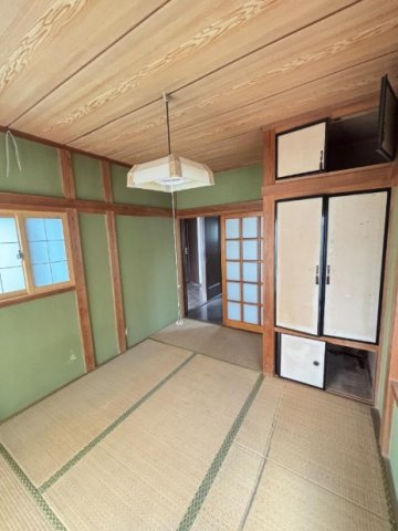 山武郡横芝光町横芝　中古戸建の和室|JR総武本線横芝駅徒歩約14分 車種により3台可能 横芝光町立横芝小学校徒歩約4分