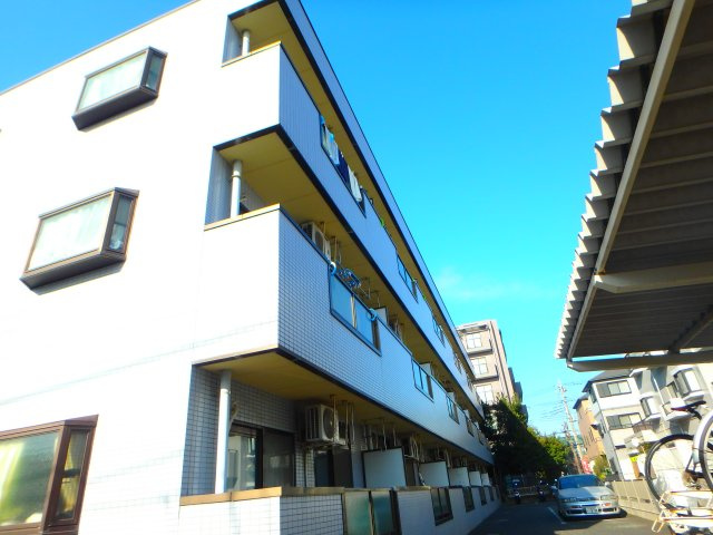 リヴェール青山の外観