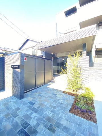 D-room阪急茨木市のエントランス