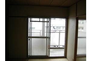 岡崎市西大友町字桃々木の賃貸マンションの洋室