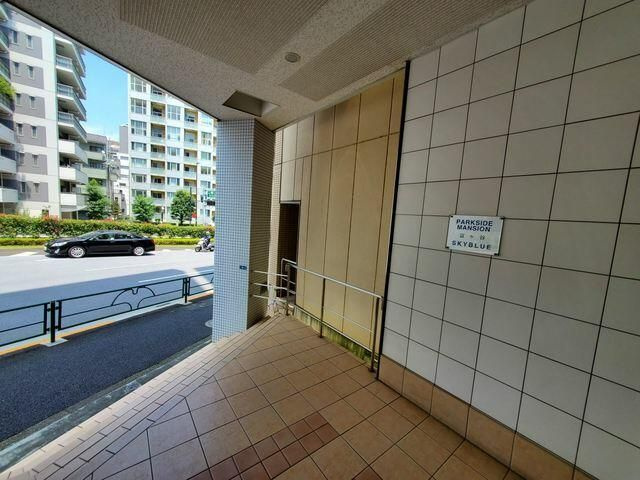 富ヶ谷スカイブルーマンションのエントランス