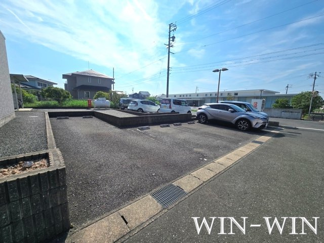 ライフパークユニゾンの駐車場