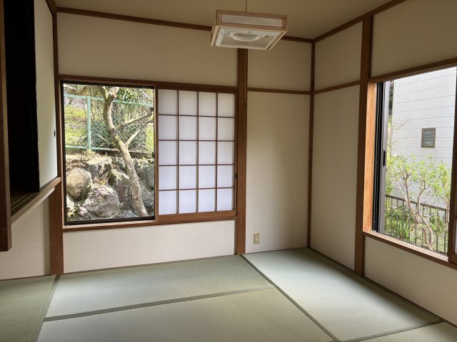 富戸　閑静な住環境で家庭菜園も可能な3SLDKの和室|1階6帖の和室