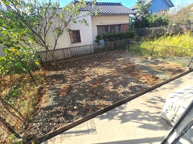 サンヒルズ鷹丘 Aの庭