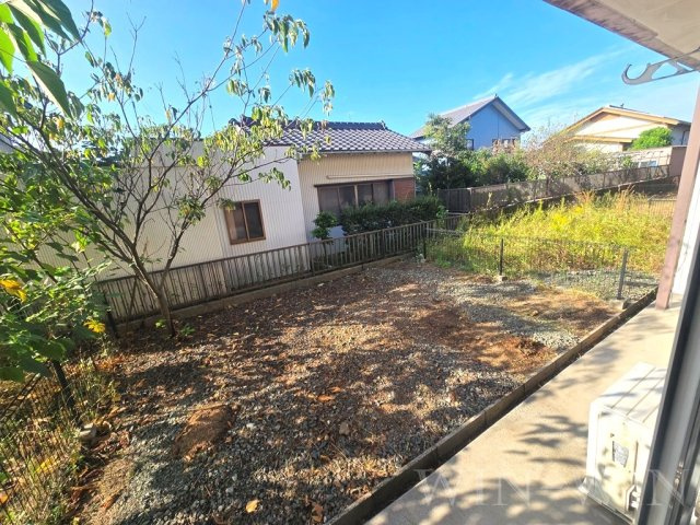 サンヒルズ鷹丘 Aの庭