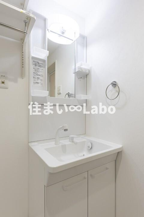 アイセン大橋竹下の独立洗面台|同建物別部屋参考写真