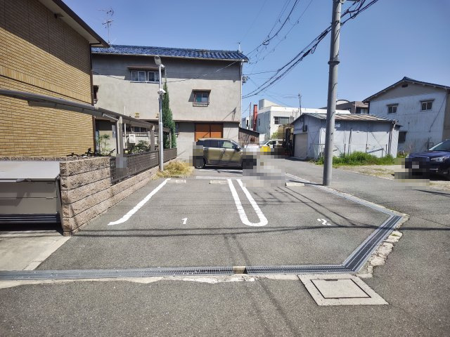 コージーコートの駐車場