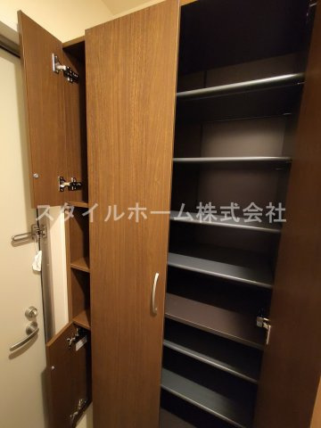 ソレイユ入船の収納
