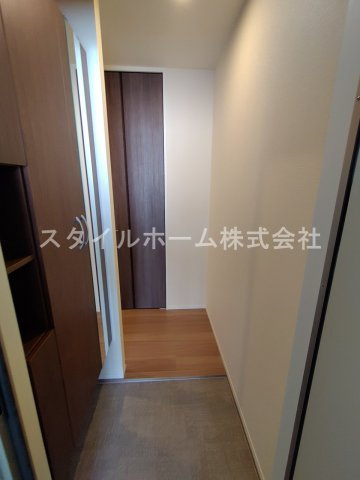 ソレイユ入船の玄関