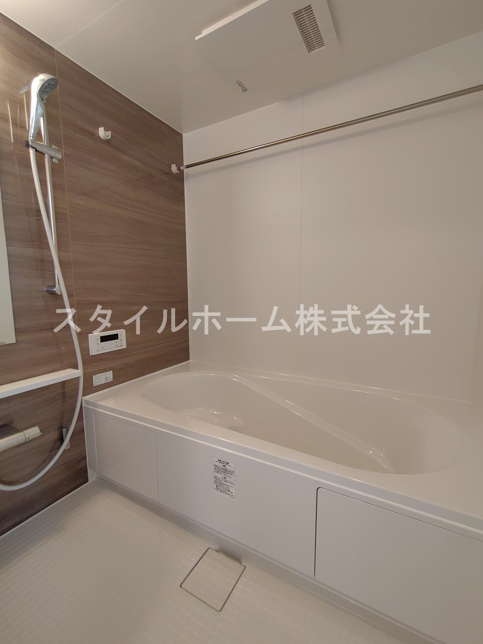 ソレイユ入船の浴室