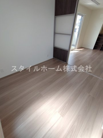 ソレイユ入船の居間・リビング