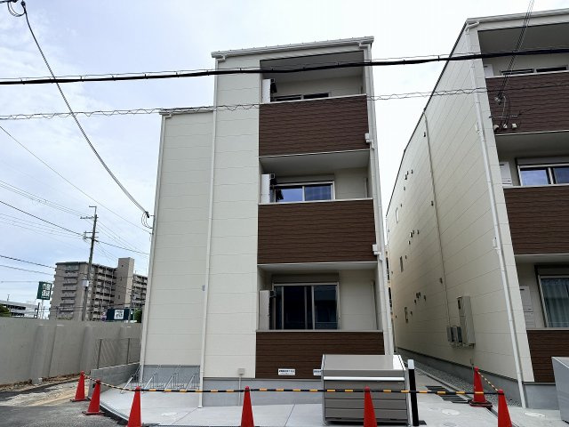 ジーメゾン明石クロノスの外観