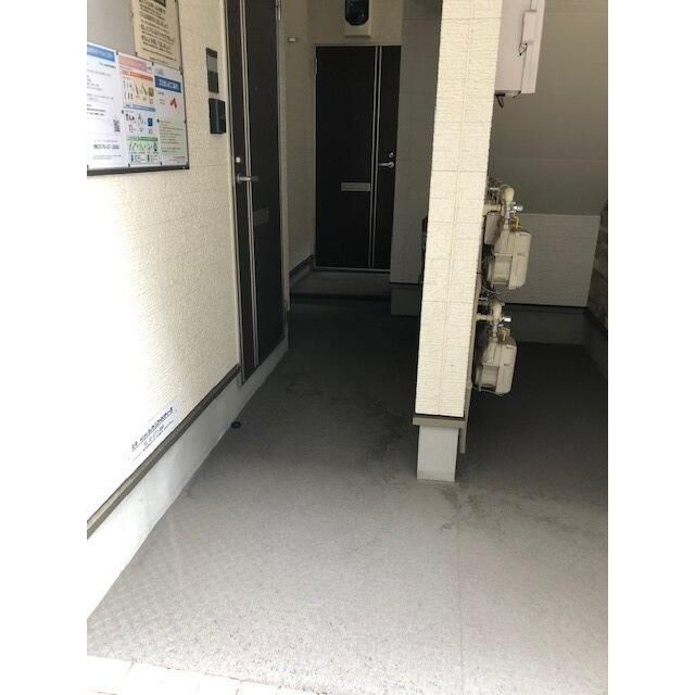 ソレイユ北赤羽のエントランス