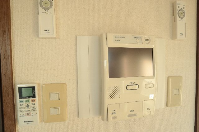 【セキュリティ】 | グランシャリオ | TVモニター付きインターホン
