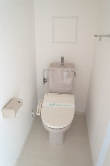 【トイレ】 | グランシャリオ | 落ち着いた色調のトイレです