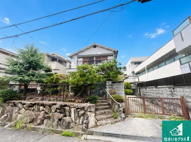 神戸市垂水区星陵台　第1期　新築一戸建ての外観|周辺は落ち着いた街並みの住宅地！子育てがしやすい住環境です！まだ未完成ですが、現地でしかわからない事もございます。是非一度ご覧ください。