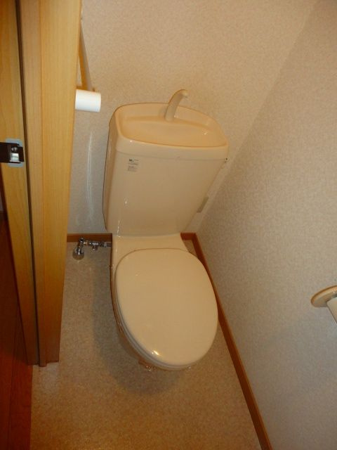 ヒルズ向イ山のトイレ