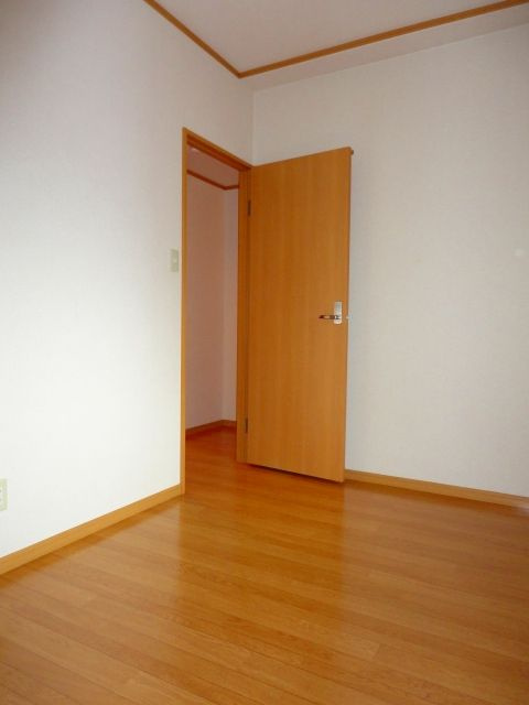 ヒルズ向イ山の内装