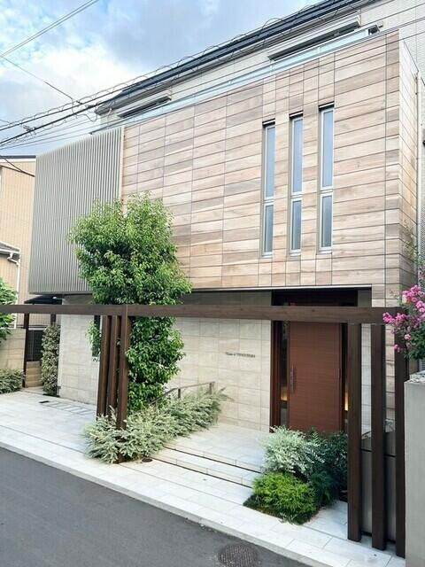 メゾン・ド・代々木上原の外観