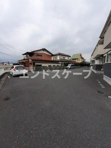 リシアンの駐車場|高崎、前橋のお部屋探しはエンドスケープまで！お客様の理想お聞かせ下さい♪