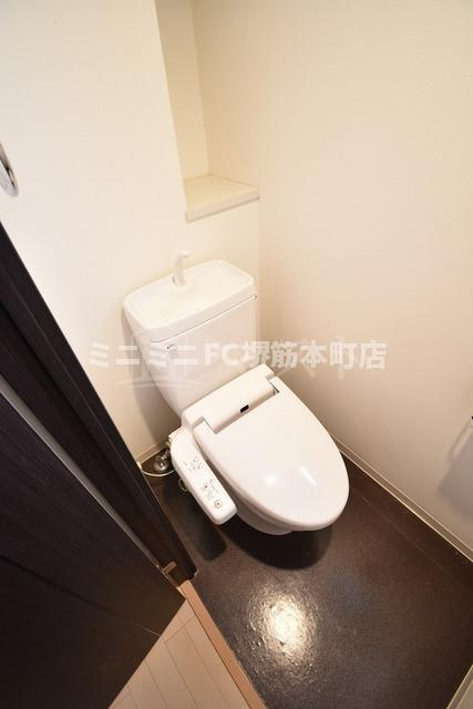 大阪市中央区上町の賃貸マンションのトイレ