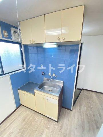 大阪市東淀川区東淡路３丁目の賃貸マンションのキッチン