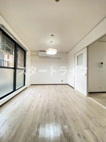 大阪市東淀川区東淡路３丁目の賃貸マンションの寝室