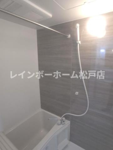 松戸市松戸の賃貸マンションの浴室|お風呂です