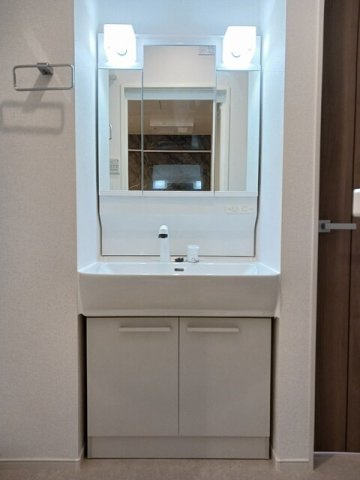 エテルノファボーレ　Ⅲの洗面所