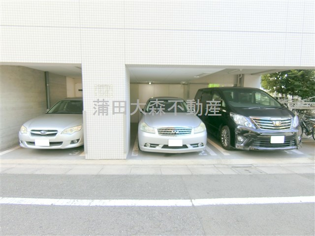 リエス大森ル・ノードの駐車場|平置き駐車場3台30.800円　空き状況はお問合せ下さい。