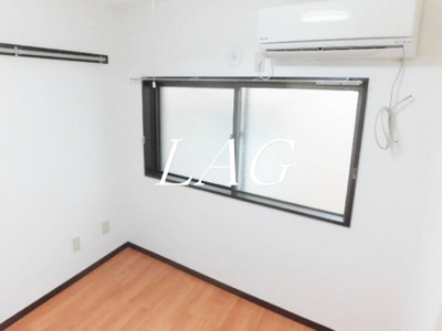 【居間・リビング】 | ウエストインパート１ | 洋室のお部屋です。