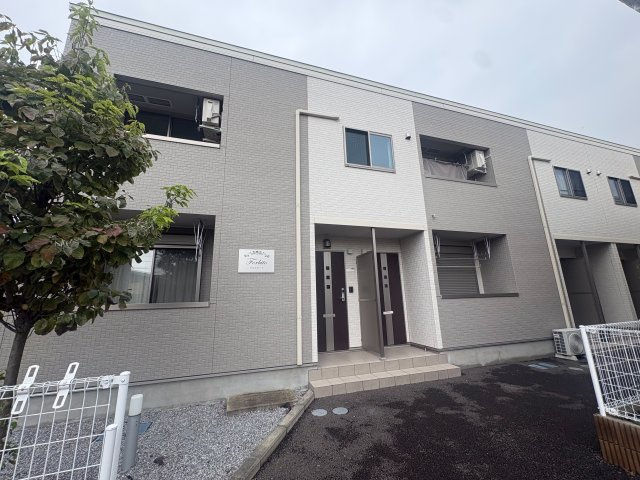 狛江市猪方１丁目のアパートの外観