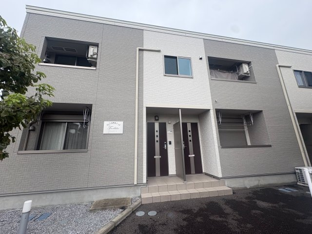狛江市猪方１丁目のアパートの外観