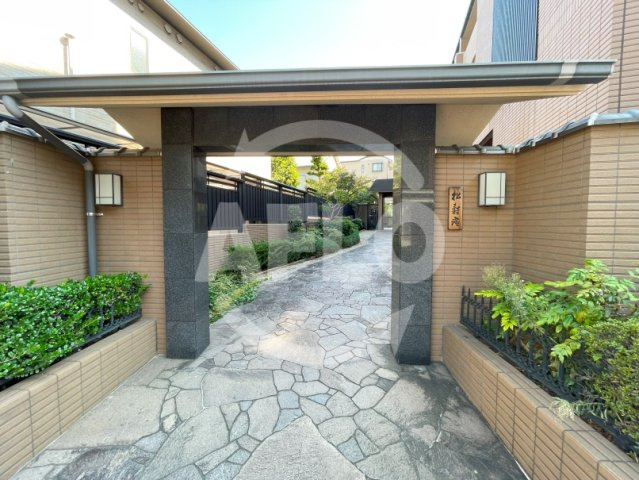 帝塚山　松寿庵　住吉小学校のエントランス|帝塚山　松寿庵　エントランス