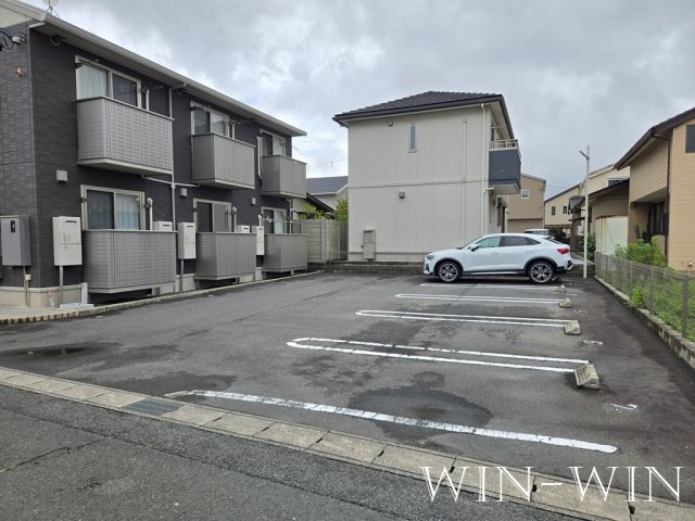 ラフィネの駐車場|イメージ（同建物内・同間取りの写真）