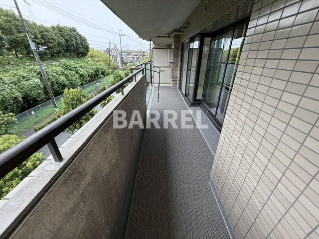 クローバーメゾン東桃山台のバルコニー
