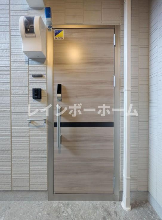 トリアングルの玄関
