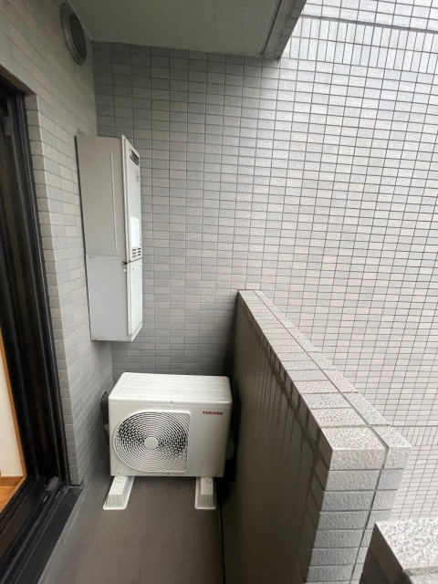 ルーブル溝の口のバルコニー