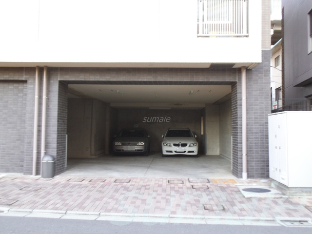 プリムヴェーレの駐車場