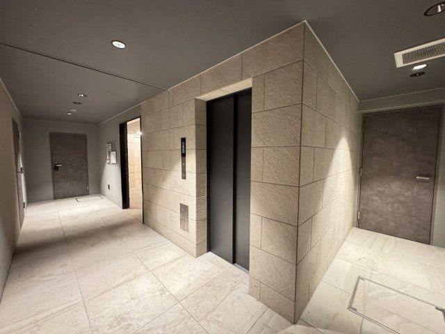 S-RESIDENCE松戸Iriseのロビー