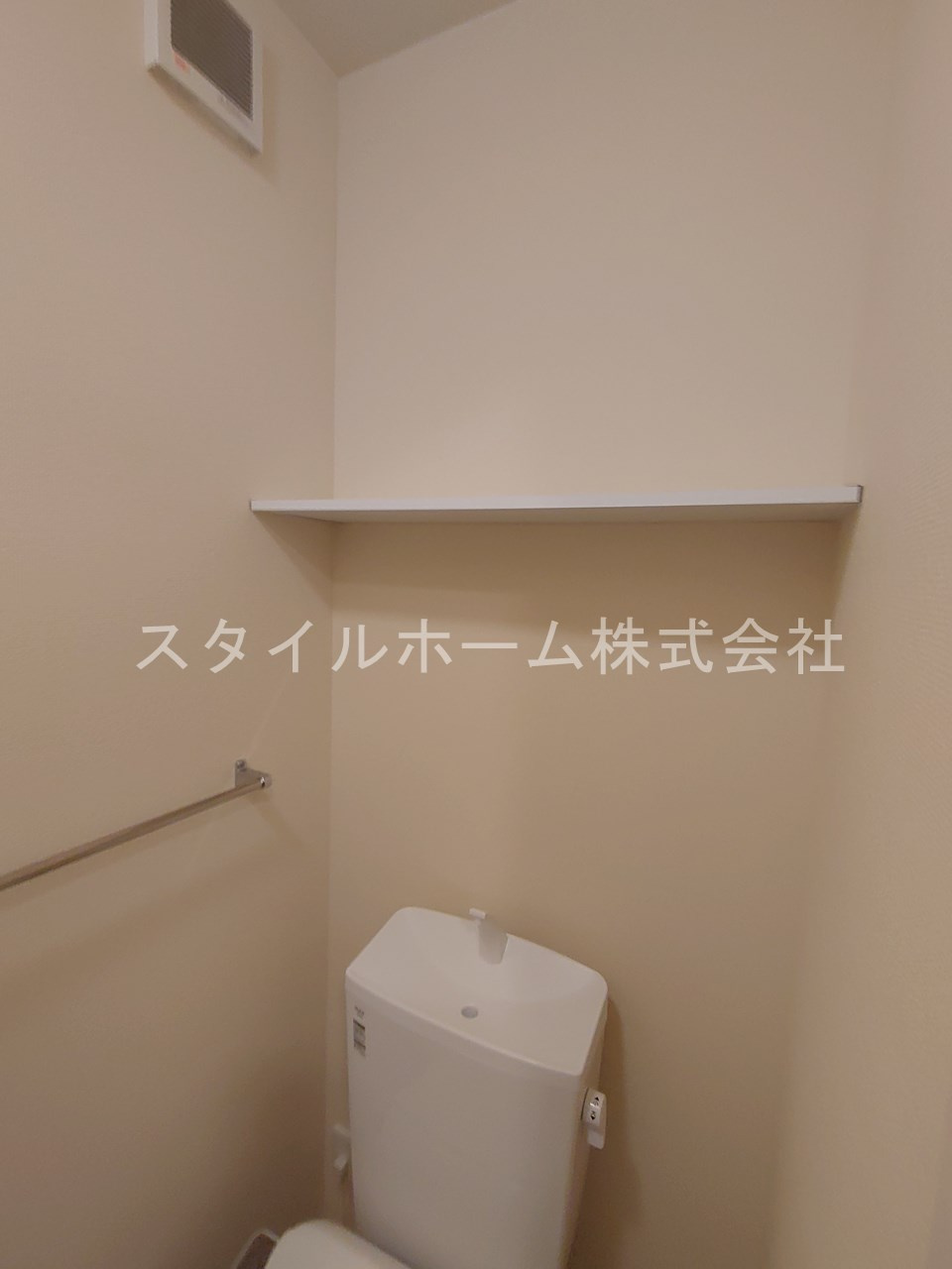 フィーミュールのトイレ|別部屋写真です。