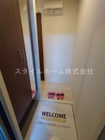 フィーミュールの玄関|別部屋写真です。