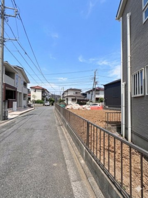 【前面道路含む現地写真】 | 辻堂第1期3区画 | 開放感ある前面道路