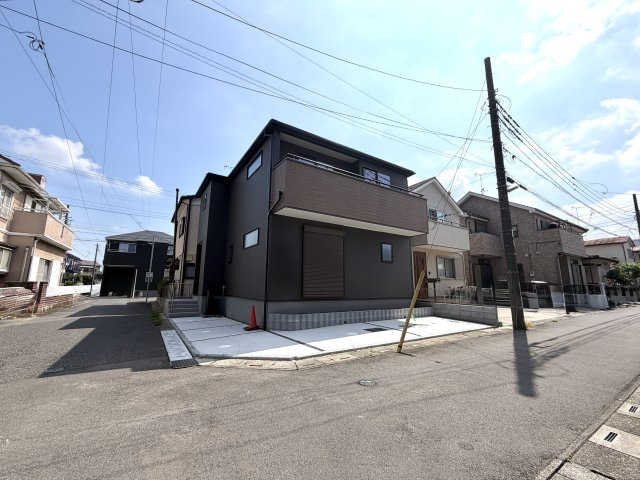 越谷市平方第２　１号棟新築戸建