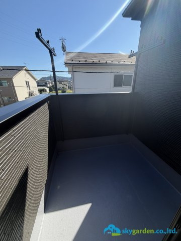 平塚市長持18期　新築戸建　全1棟1号棟のバルコニー
