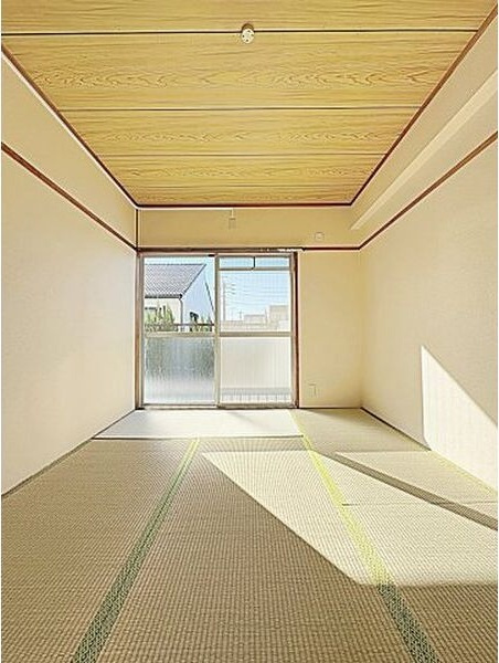 シャトー芝の和室