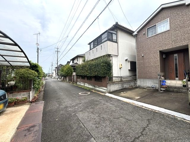 知多市八幡字深山口土地の前面道路含む現地写真