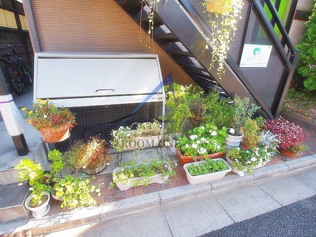 アーバンフラッツ若宮 のその他共用部分|共用ごみ置き場です。