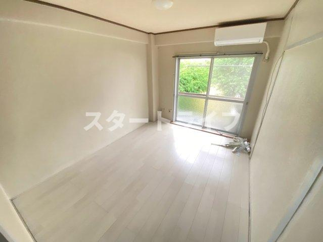 吹田市出口町の賃貸マンションの寝室
