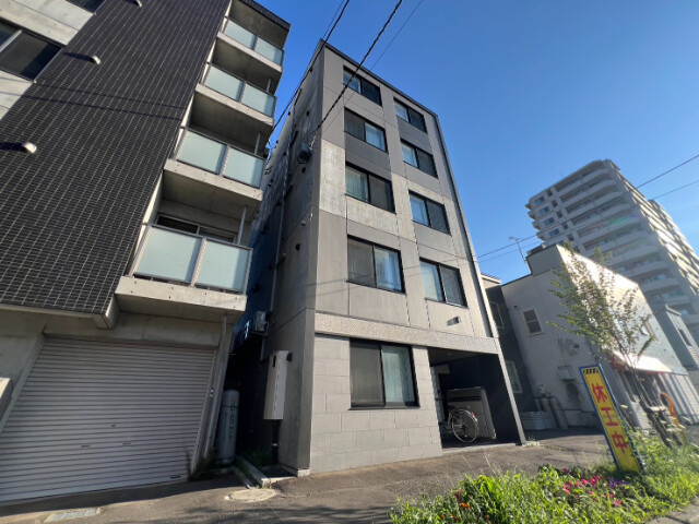 札幌市中央区南十一条西１４丁目の賃貸マンション